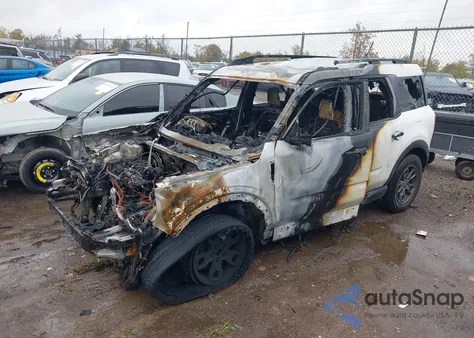 2021 Ford Bronco Sport Big Bend z USA, uszkodzony, nr VIN 3FMCR9B67MRB24681